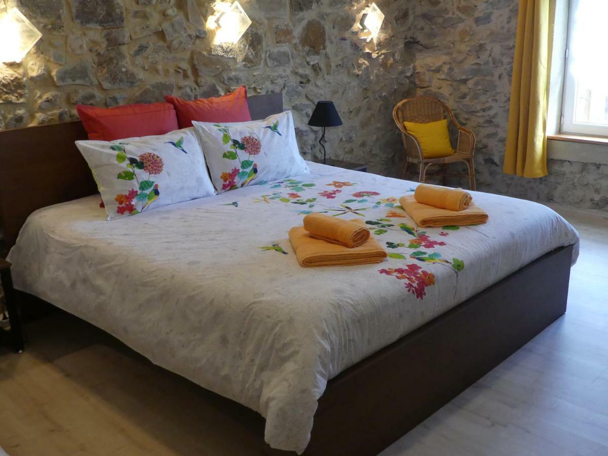 Chambres D'Hotes Les Gragniotes Tournissan Bagian luar foto